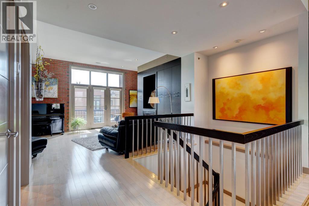 Row / Townhouse for Sale in 416 Aspen Meadows Hill SW|Calgary, Alberta T3H0G3 4