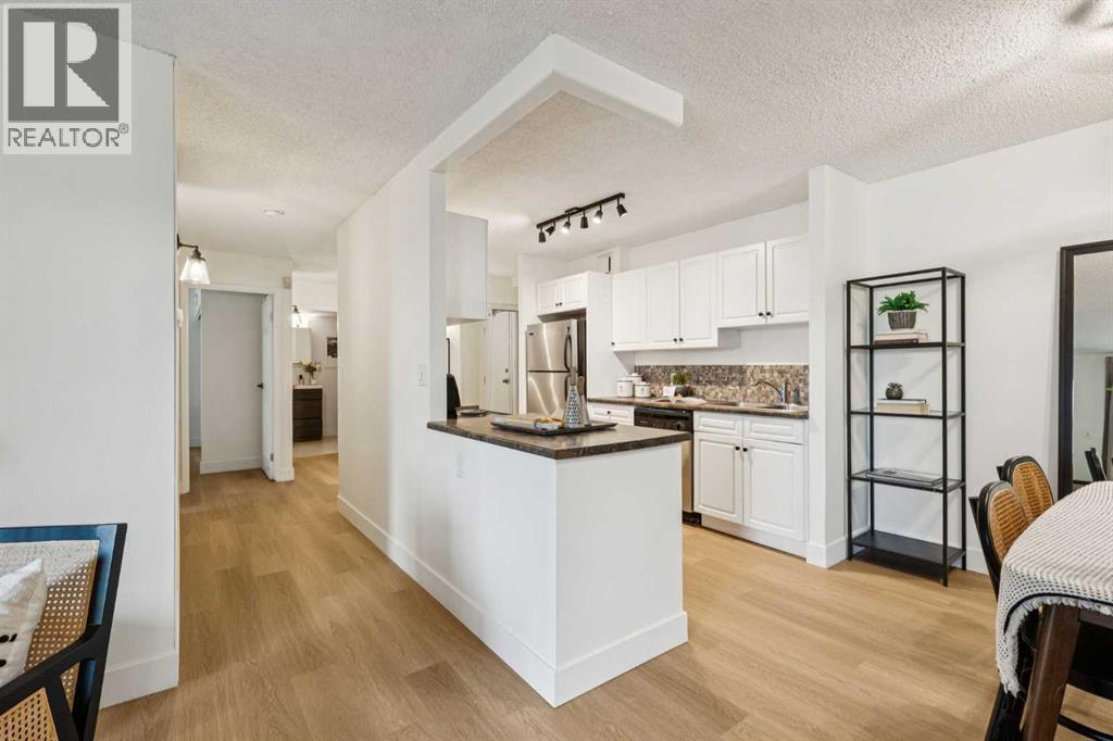 Apartment for Sale in 214, 111 14 Avenue SE|Calgary, Alberta T2G4Z8 3