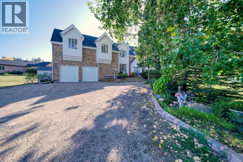 House for Sale in 260044 Bearspaw Road|Rural Rocky View County, Alberta T3R1H4 3