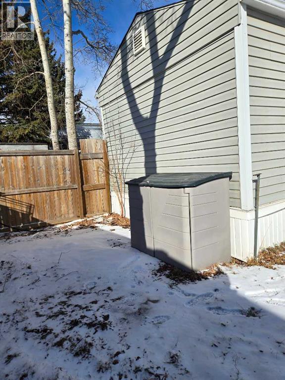 Mobile Home for Sale in 26, 6220 17 Avenue SE|Calgary, Alberta T2A0W6 4