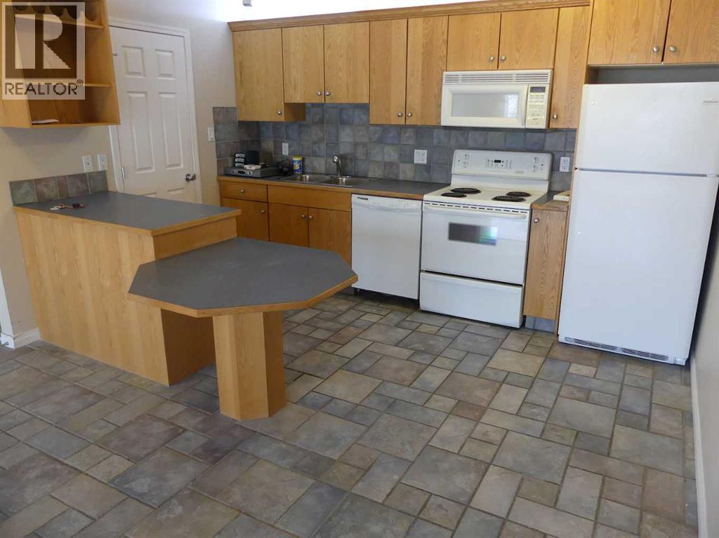 Apartment for Sale in 302, 117 23 Avenue SW|Calgary, Alberta T2S0H9 4