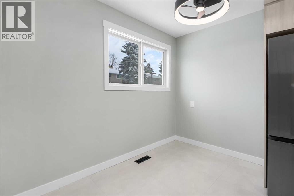 Row / Townhouse for Sale in 5, 5520 1 Avenue SE|Calgary, Alberta T2A5Z6 5