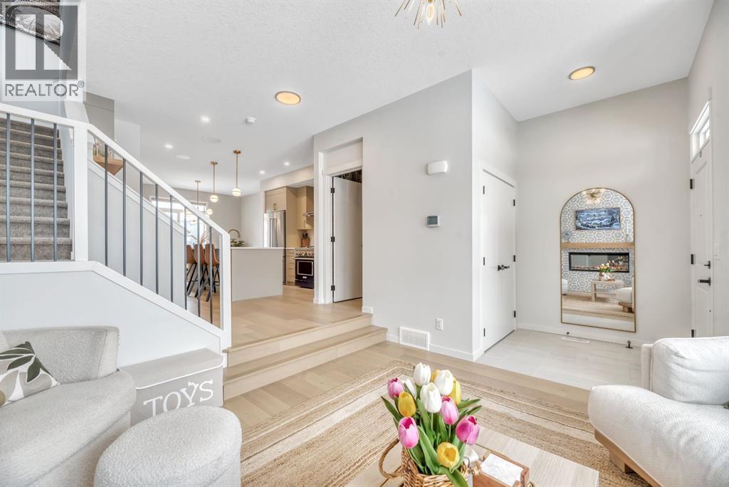 House for Sale in 559 Wolf Creek Way SE|Calgary, Alberta T2X4Y9 4