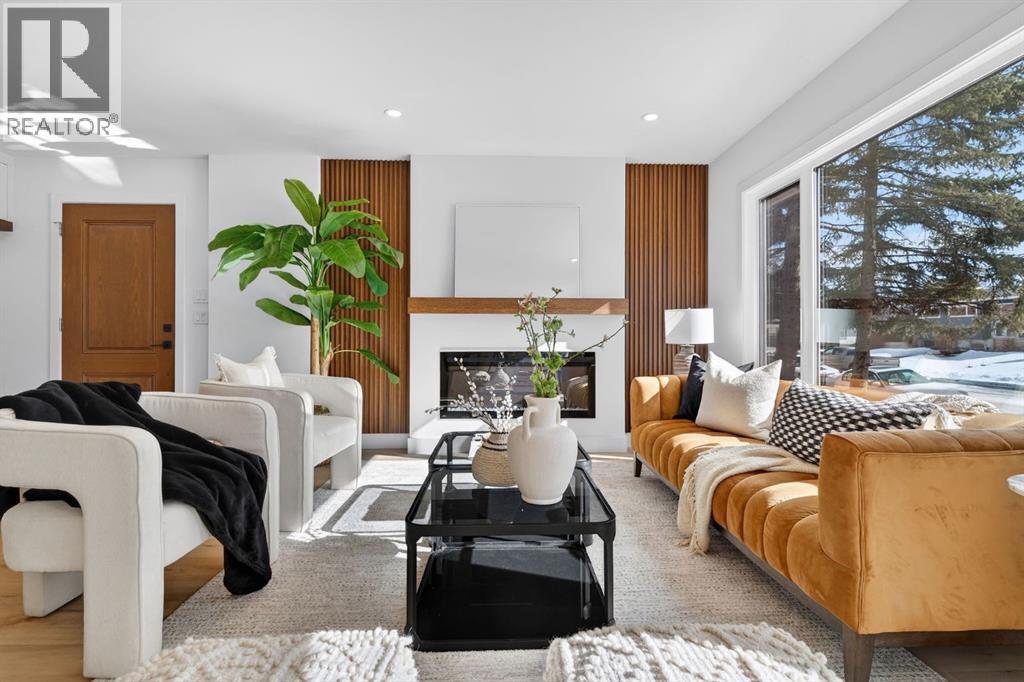 House for Sale in 10619 Mapleglen Crescent SE|Calgary, Alberta T2J1X1 5