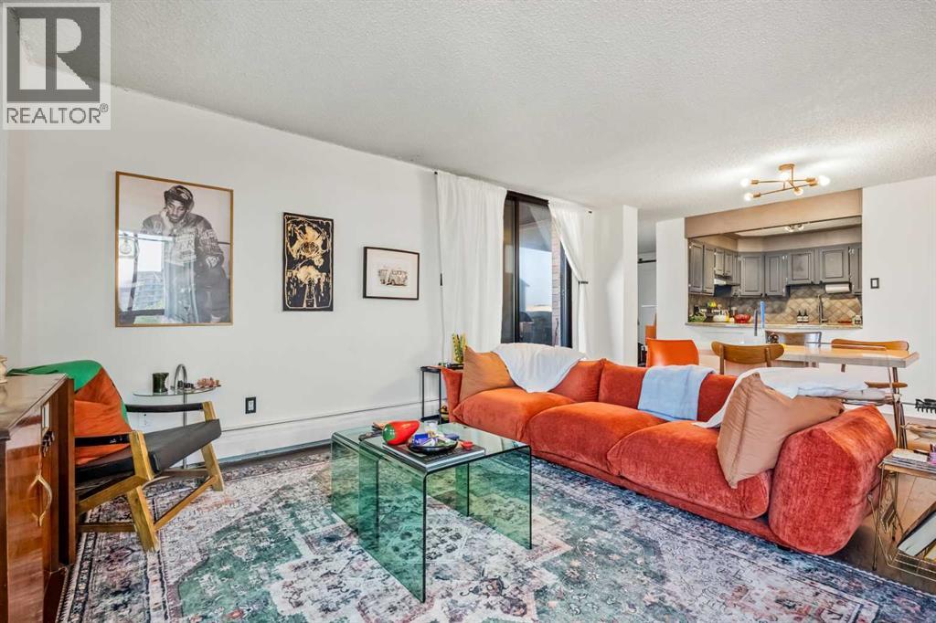 Apartment for Sale in 405, 1334 13 Avenue SW|Calgary, Alberta T3C3S2 5