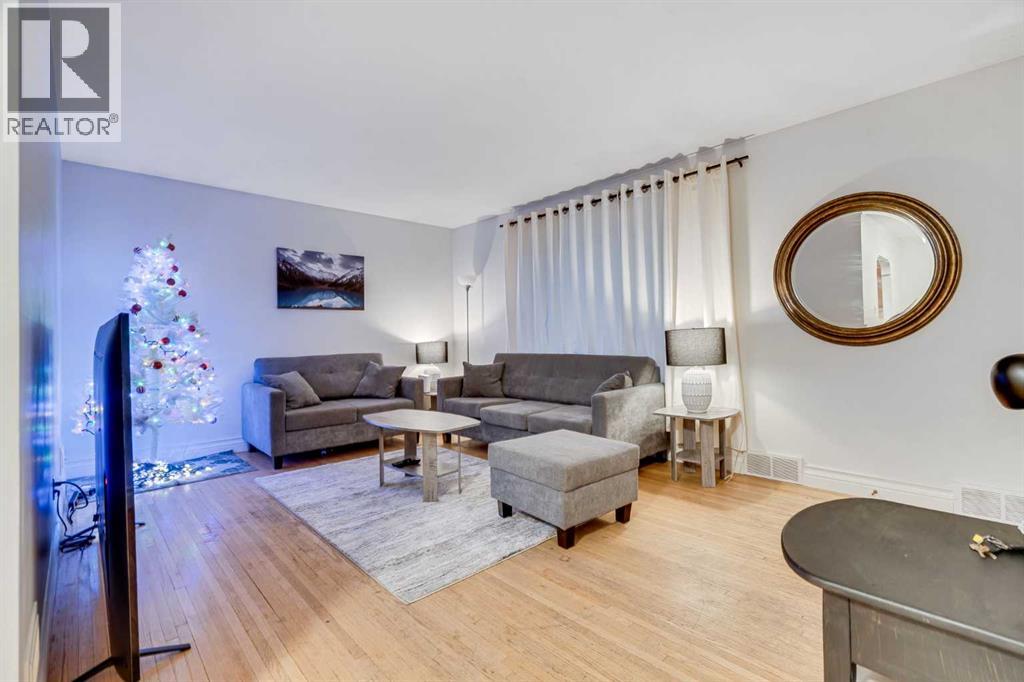 Apartment for Sale in 102, 2303 17A Street SW|Calgary, Alberta T2T4S3 2