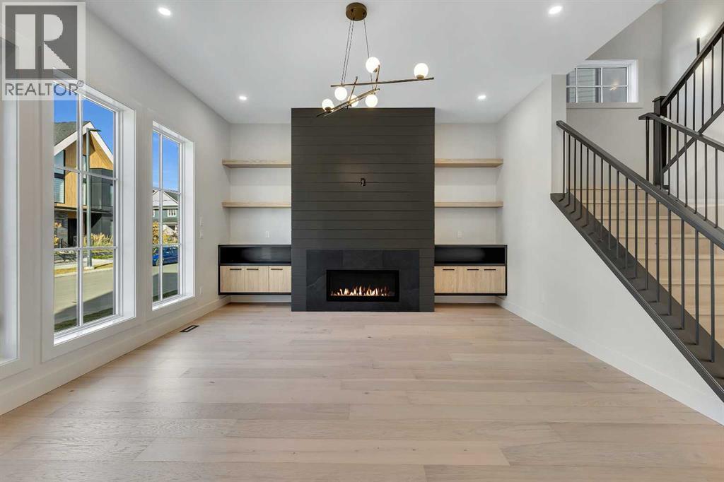 House for Sale in 342 Normandy Drive SW|Calgary, Alberta T3E8G8 3