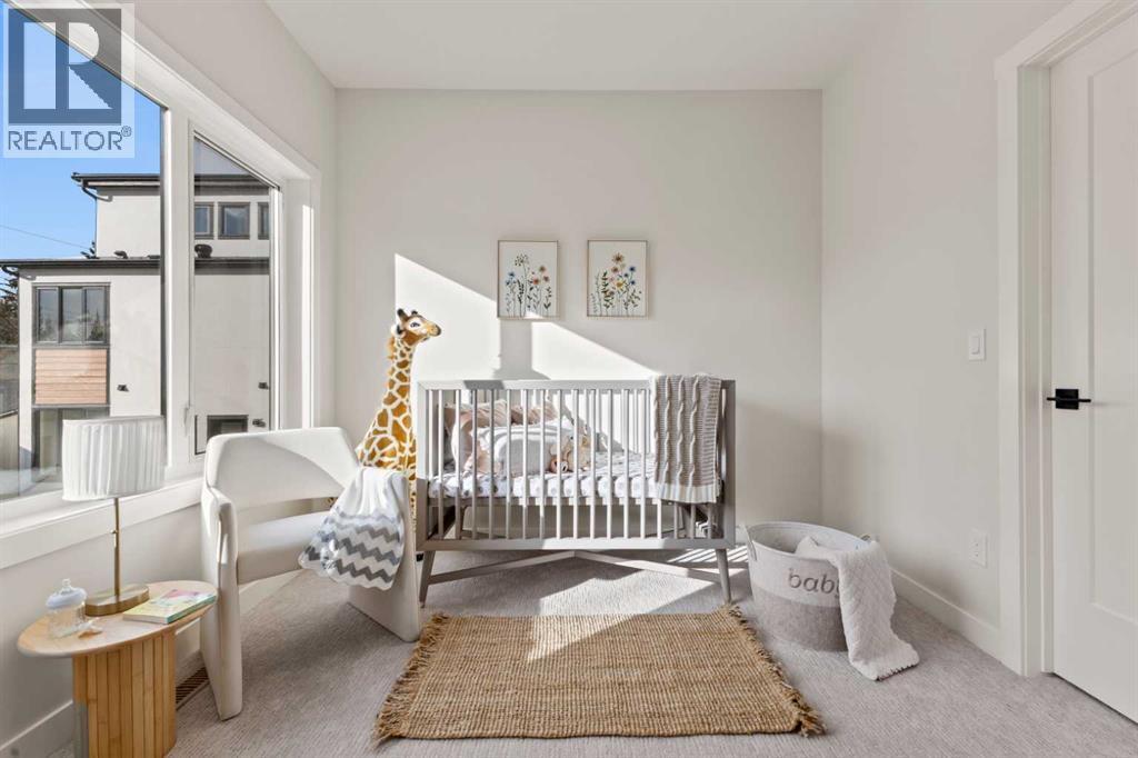 Row / Townhouse for Sale in 3107 42 Street SW|Calgary, Alberta T3E3M4 4