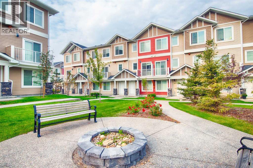 Row / Townhouse for Sale in 12 Redstone Circle NE|Calgary, Alberta T3N0M8 2