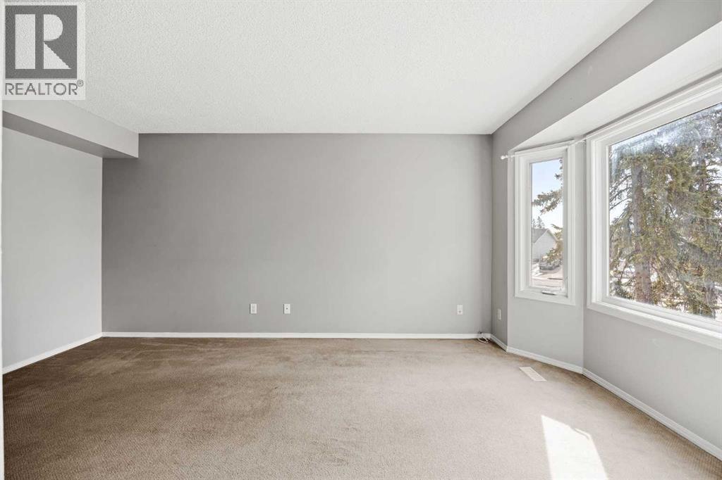 Row / Townhouse for Sale in 119 Falshire Terrace NE|Calgary, Alberta T3J3B5 4