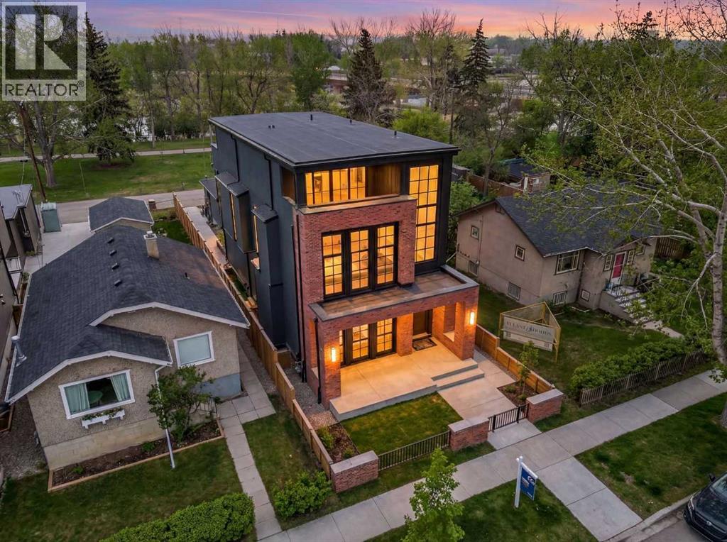 House for Sale in 1222 8 Avenue SE|Calgary, Alberta T2G0M7 3