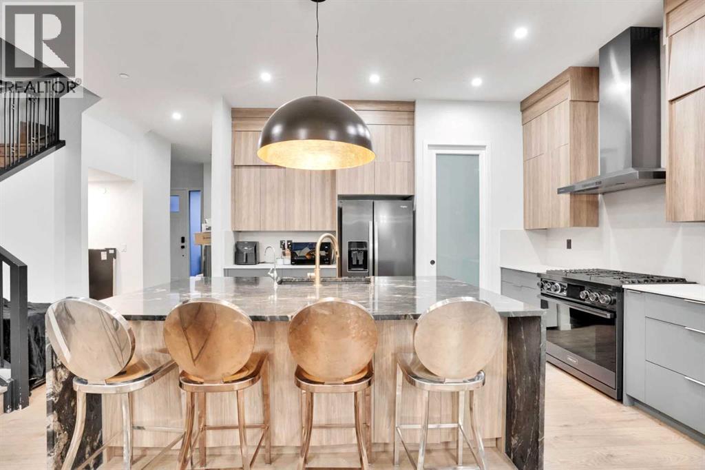 House for Sale in 54 Calhoun Crescent NE|Calgary, Alberta T3P1X8 4