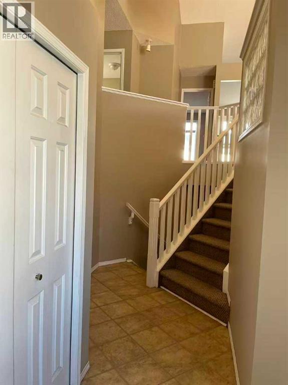 House for Sale in 170 Citadel Gardens NW|Calgary, Alberta t3g3x6 4