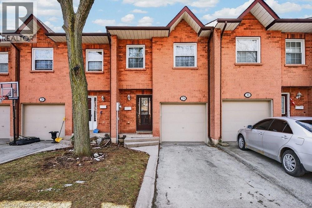 Row / Townhouse for Sale in 2004 GLENADA Crescent Unit# 29|Oakville, Ontario L6H5P5