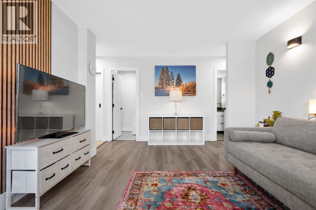 Apartment for Sale in 102, 1143 37 Street SW|Calgary, Alberta T3C1S5 5