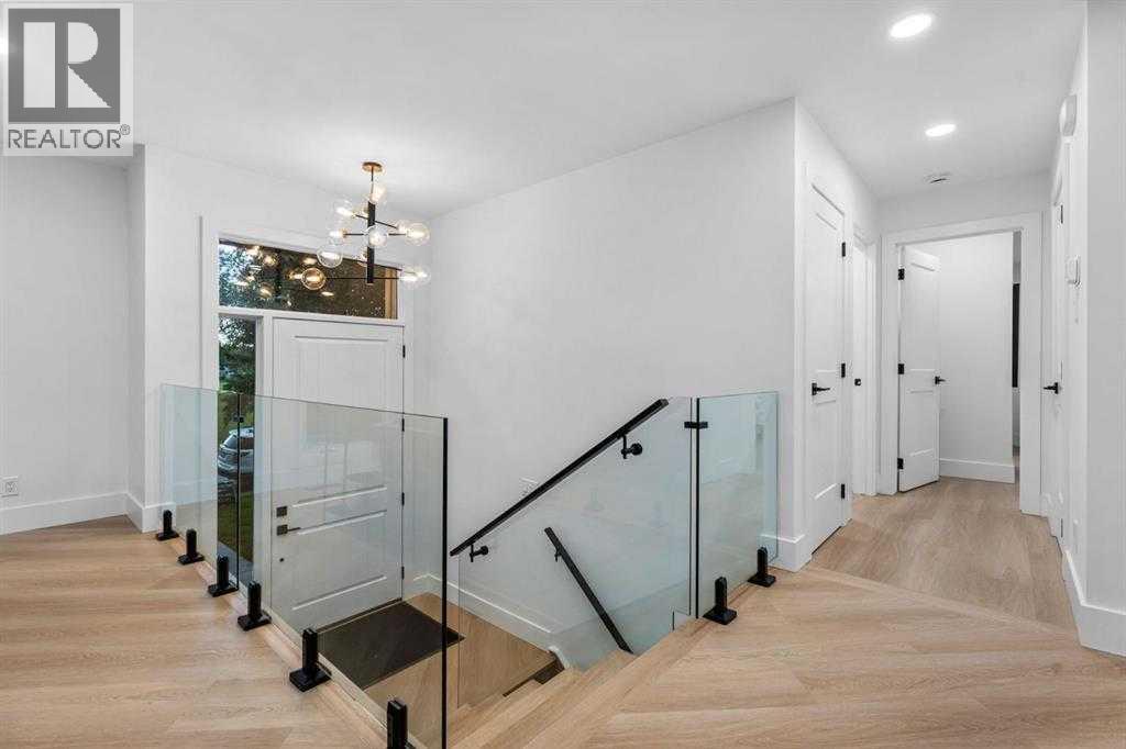 House for Sale in 10404 Maplemont Road SE|Calgary, Alberta t2j1w4 4