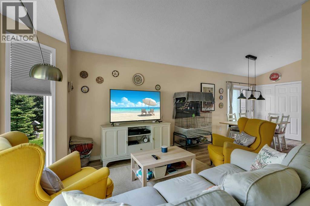 House for Sale in 43 Covington Rise NE|Calgary, Alberta T3K4A8 5