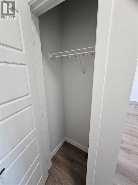 Row / Townhouse for Sale in 105, 340 Ambleton Street NW|Calgary, Alberta T3P2H5 5