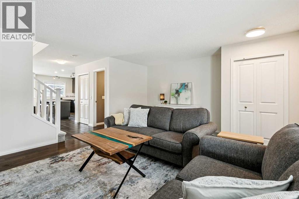 Duplex for Sale in 31 Elgin Meadows Park SE|Calgary, Alberta T2Z0M1 5