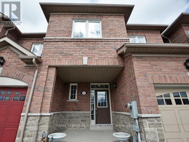 Row / Townhouse for Sale in 67 BRETON AVENUE|Mississauga (Hurontario), Ontario L4Z4K2 2