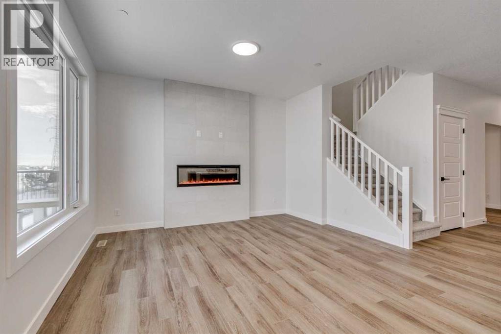 House for Sale in 286 Hotchkiss Manor SE|Calgary, Alberta T3S0J8 4