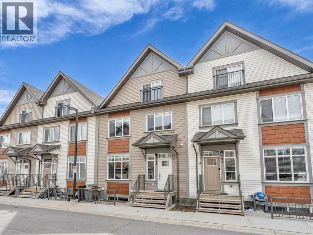 Row / Townhouse for Sale in 93 Copperstone Common SE|Calgary, Alberta T2Z5E4 2