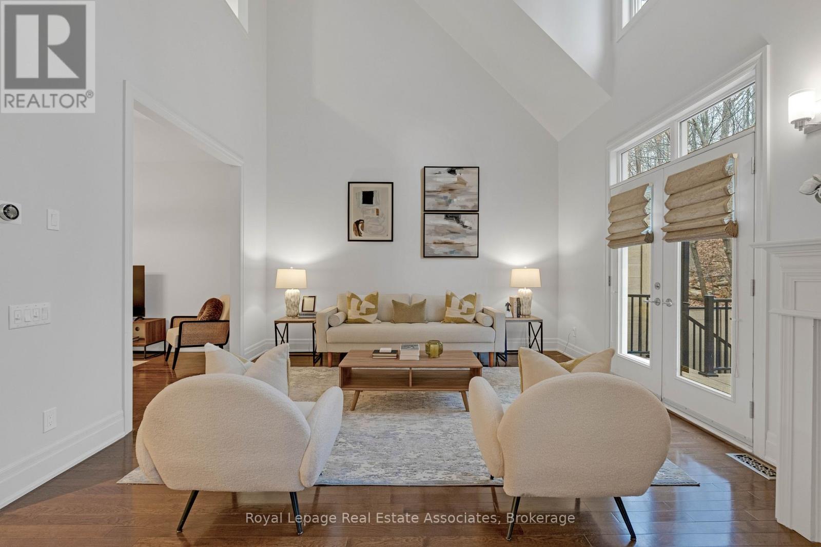 Row / Townhouse for Sale in 103 - 1915 BROAD HOLLOW GATE|Mississauga (Erin Mills), Ontario L5L6A3 2