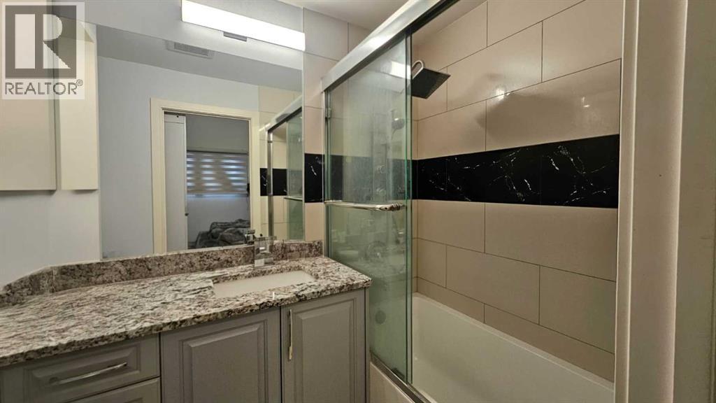 Duplex for Sale in 6317 Centre Street|Calgary, Alberta T2K0V3 3