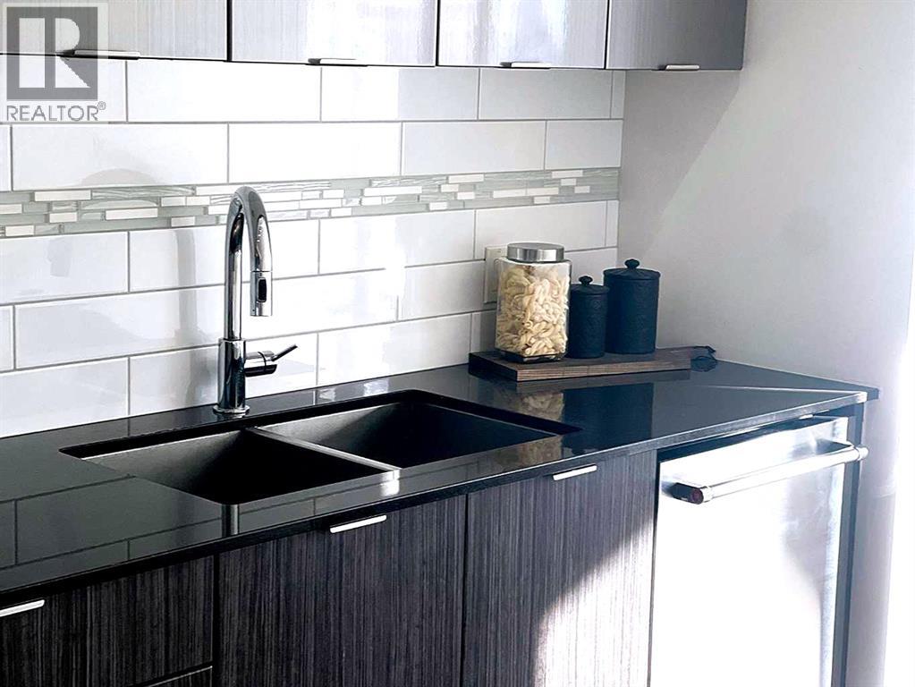 Apartment for Sale in 3007, 930 6 Avenue SW|Calgary, Alberta T2P1J3 5