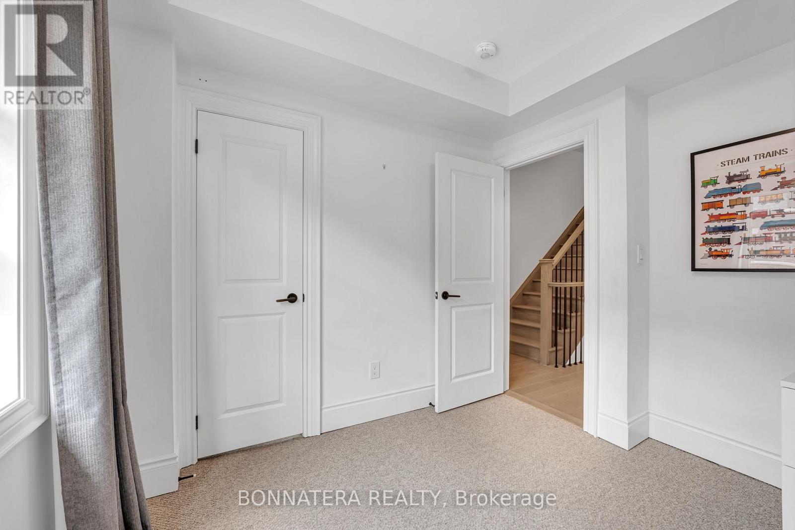 Row / Townhouse for Sale in 81 - 15 LUNAR CRESCENT|Mississauga (Streetsville), Ontario L5M2R6 4