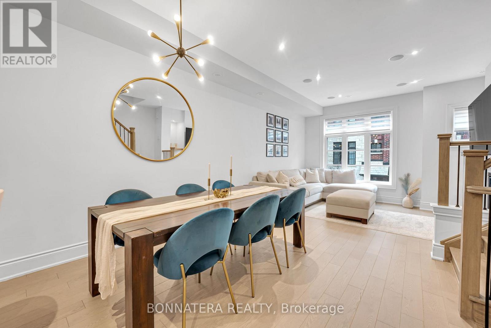 Row / Townhouse for Sale in 81 - 15 LUNAR CRESCENT|Mississauga (Streetsville), Ontario L5M2R6 5