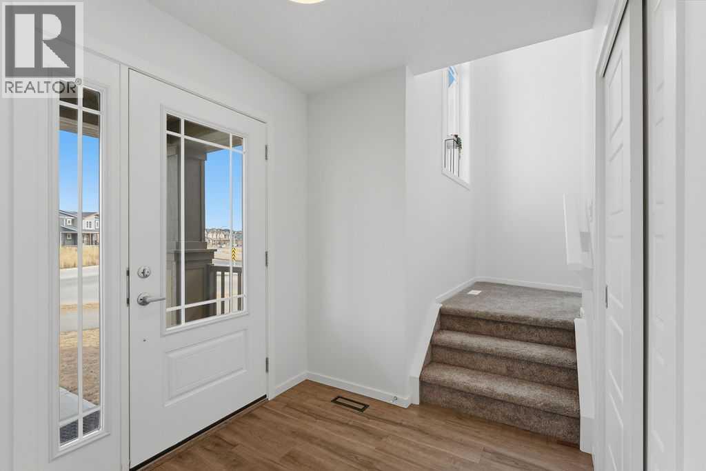 Row / Townhouse for Sale in 1893 carrington Boulevard NW|Calgary, Alberta T3P1W2 3