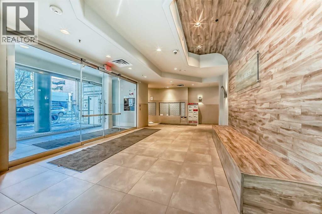 Apartment for Sale in 1102, 683 10 Street SW|Calgary, Alberta T2P5G3 3