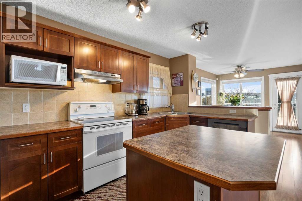 House for Sale in 67 Evansmeade Crescent NW|Calgary, Alberta T3P1B9 5