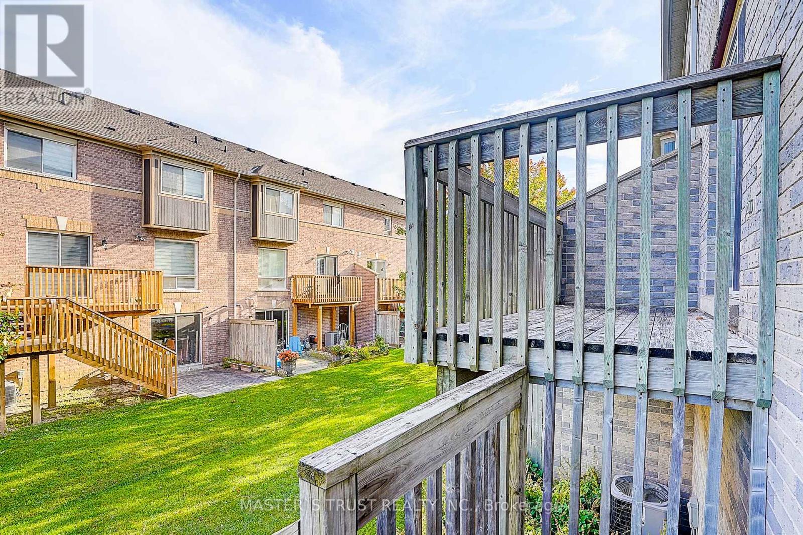 Row / Townhouse for Sale in 48 - 5535 GLEN ERIN DRIVE|Mississauga (Central Erin Mills), Ontario L5M6H1 4