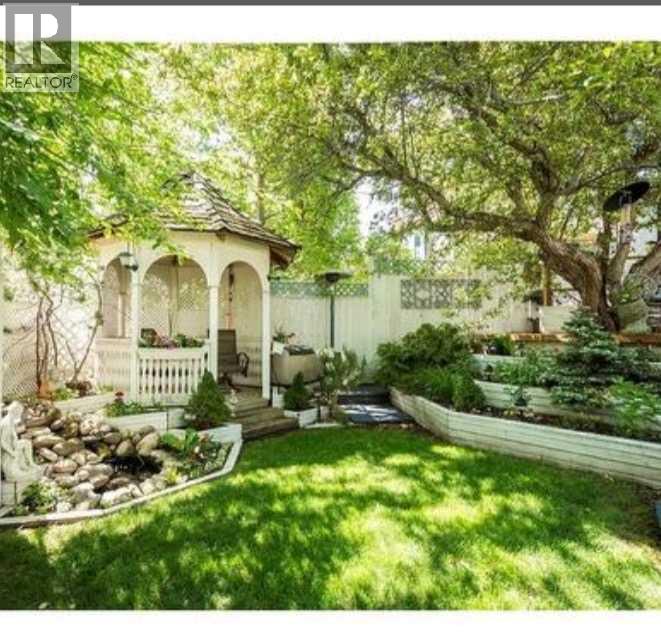 House for Sale in 64 Hartford Road NW|Calgary, Alberta T2K2A5 5