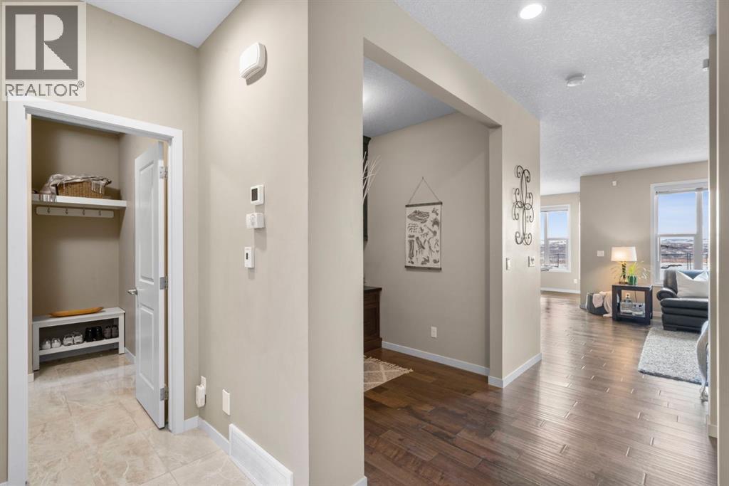 House for Sale in 55 Cranarch Terrace SE|Calgary, Alberta T3M1Z1 4