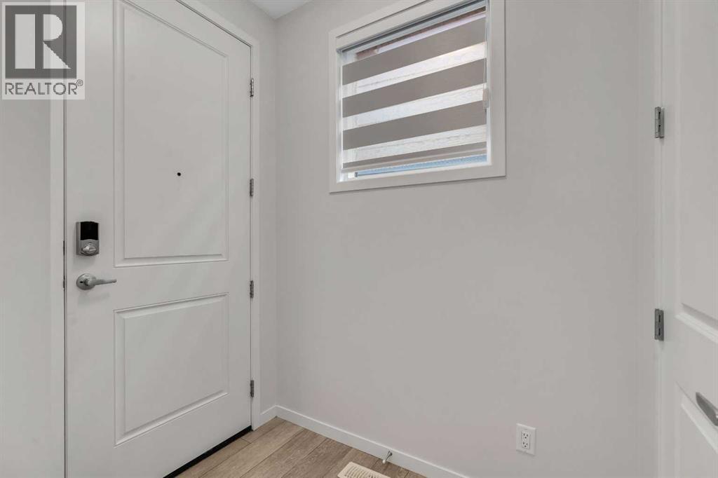 House for Sale in 20 Rowley Common NW|Calgary, Alberta T3L0H8 4