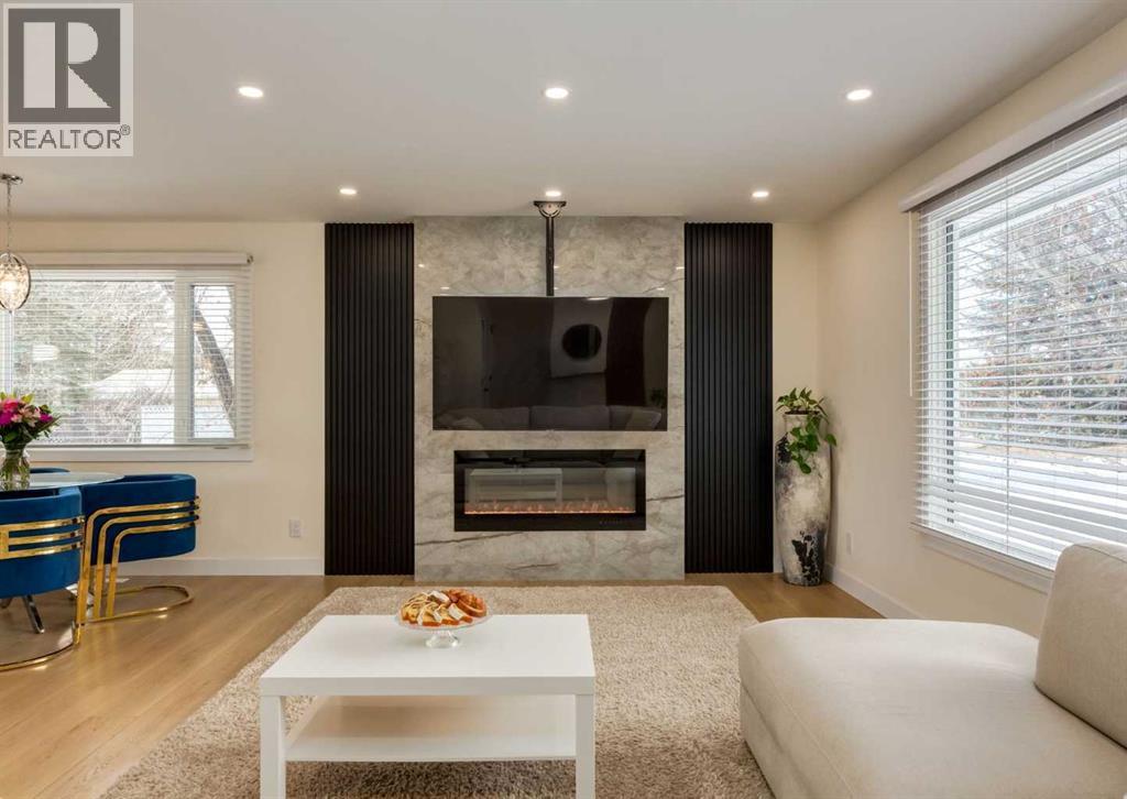 House for Sale in 5219 Valiant Drive NW|Calgary, Alberta T3A0Y6 4