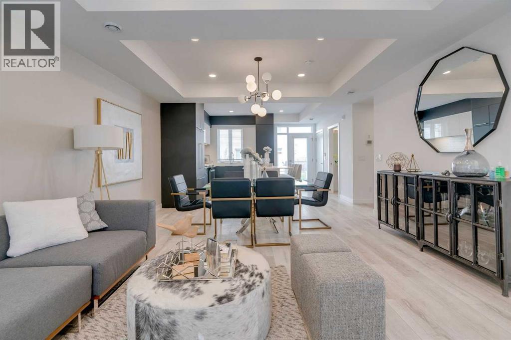 Row / Townhouse for Sale in 4010 Kovitz Lane NW|Calgary, Alberta T3B6A8 5