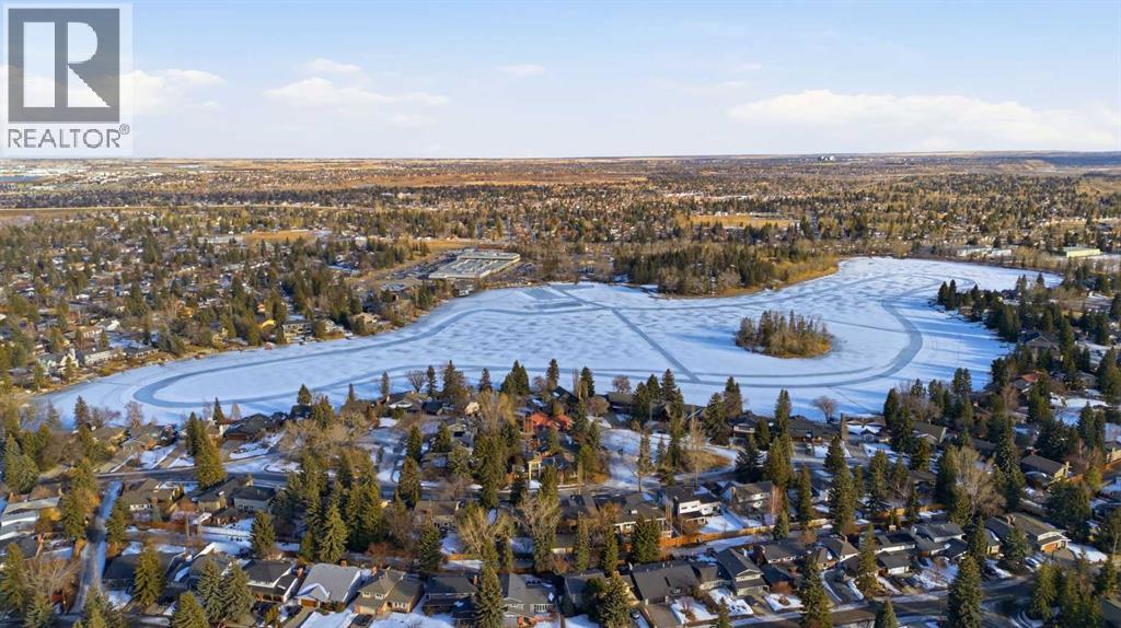 House for Sale in 36 Lake Adams Place SE|Calgary, Alberta T2J3S8 4