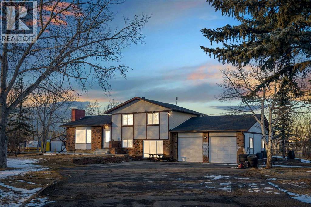 House for Sale in 40 Pleasant Range Place|Rural Rocky View County, Alberta T1Z0H2 2