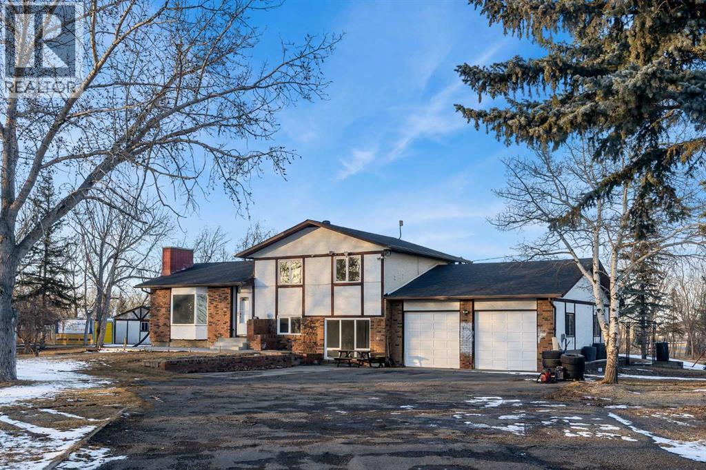 House for Sale in 40 Pleasant Range Place|Rural Rocky View County, Alberta T1Z0H2 3