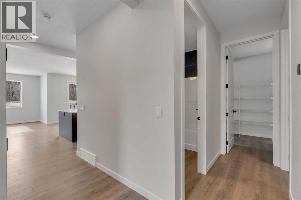 House for Sale in 108 Creekview Manor SW|Calgary, Alberta T2X4Y1 3