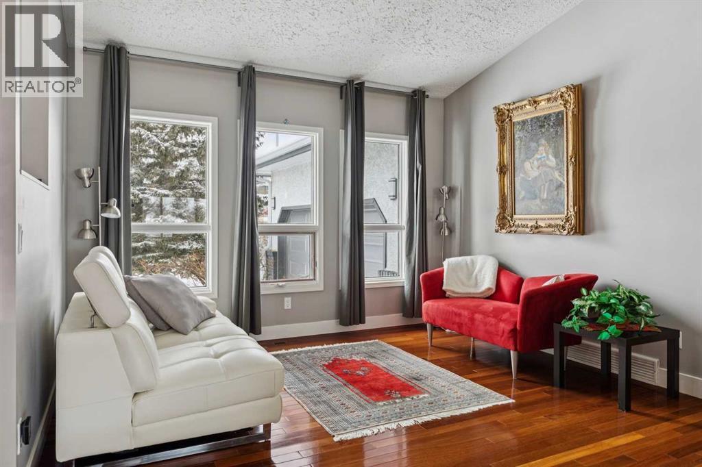 House for Sale in 231 Scimitar Bay NW|Calgary, Alberta T3L1L8 3