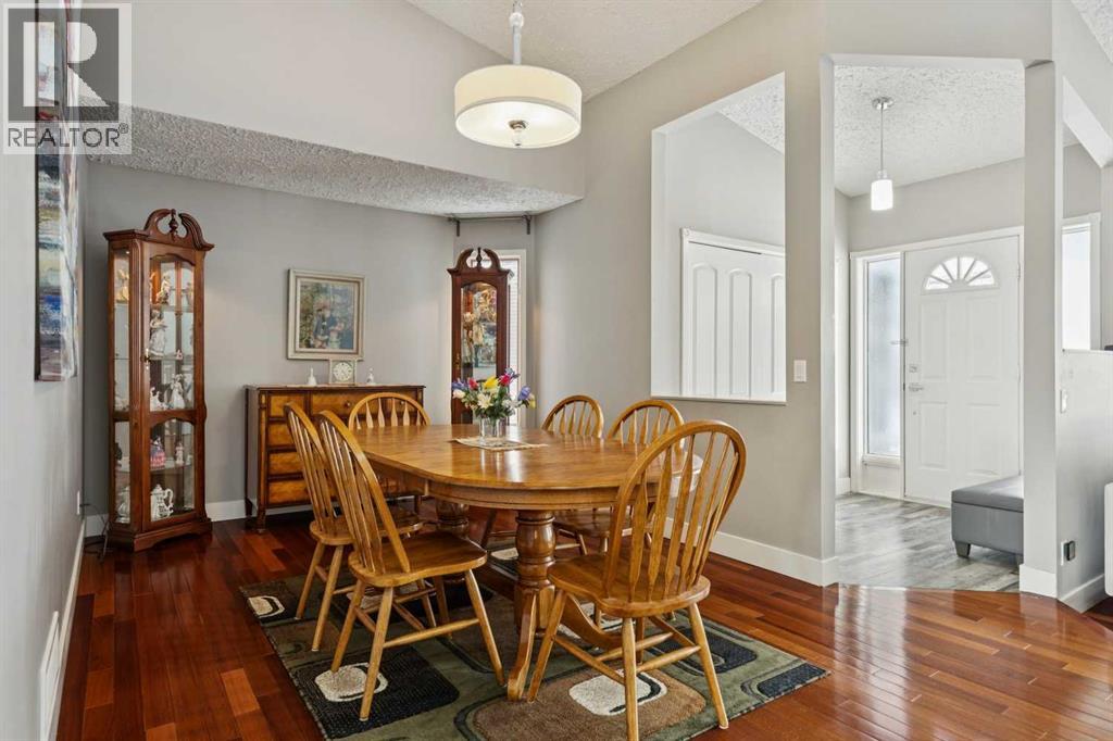 House for Sale in 231 Scimitar Bay NW|Calgary, Alberta T3L1L8 5