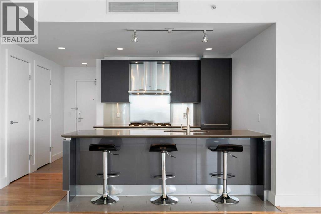 Apartment for Sale in 2305, 433 11 Avenue SE|Calgary, Alberta T2G0C7 4