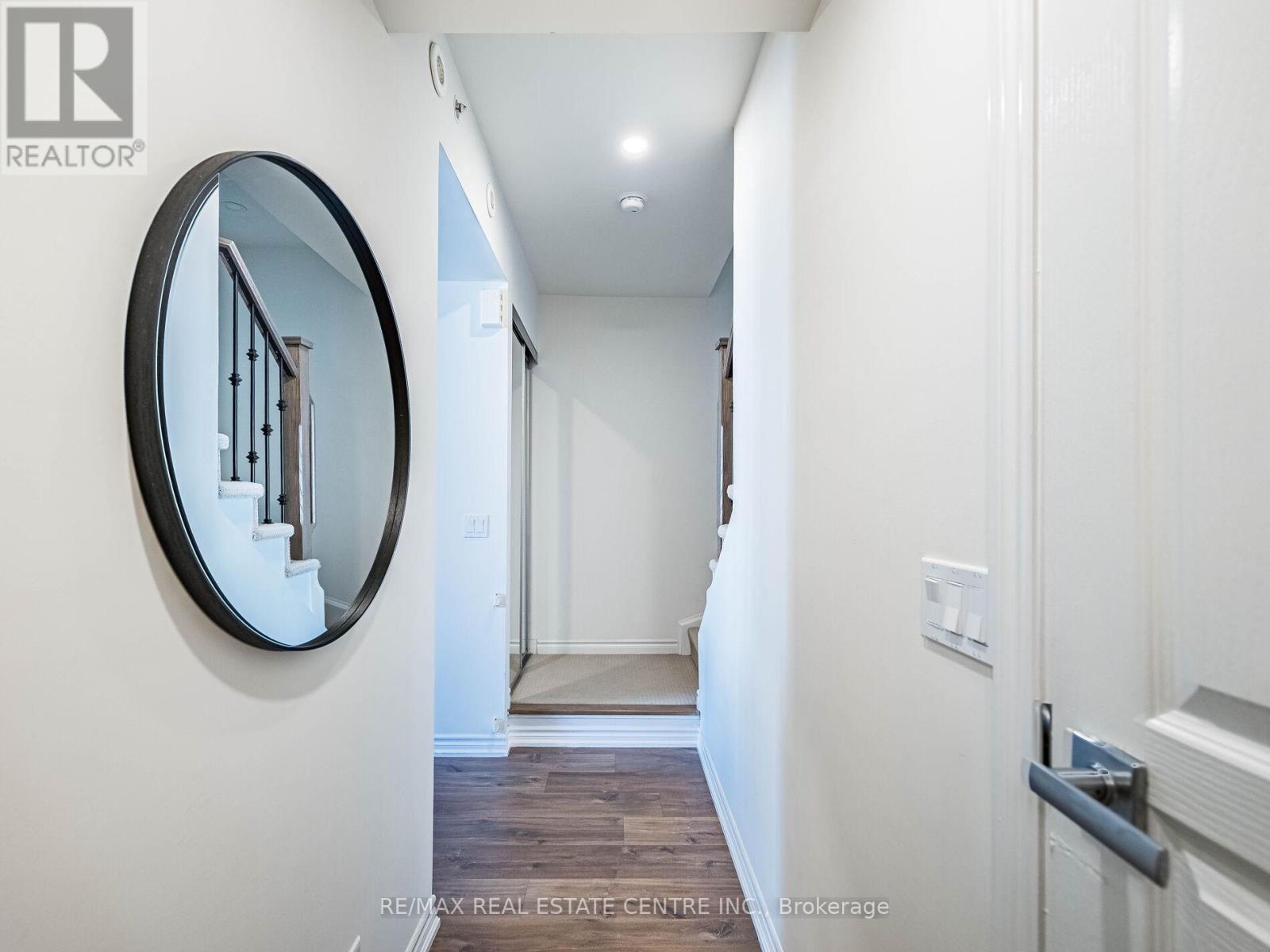 Row / Townhouse for Sale in 10 - 125 LONG BRANCH AVENUE|Toronto (Long Branch), Ontario M8W0A9 4