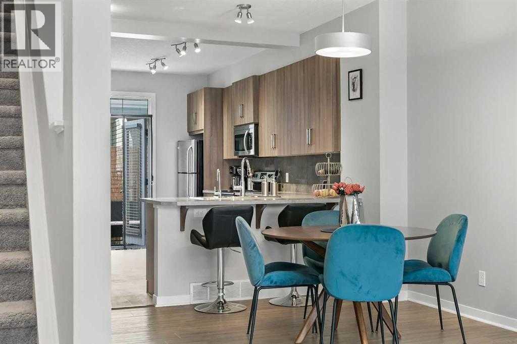 Row / Townhouse for Sale in 37 New Brighton Point SE|Calgary, Alberta T2Z1B6 4