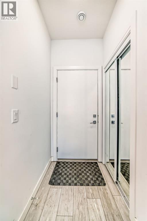 Row / Townhouse for Sale in 202 CREEKSTONE Drive SW|Calgary, Alberta T2X5L1 5